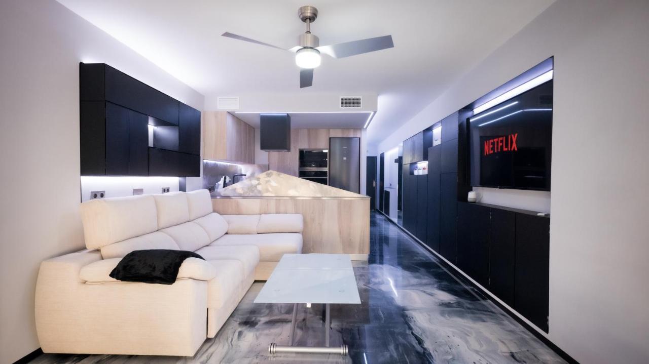 マルベーリャLa Farola - Luxury Domotic Flat In Puerto Deportivoアパートメント エクステリア 写真