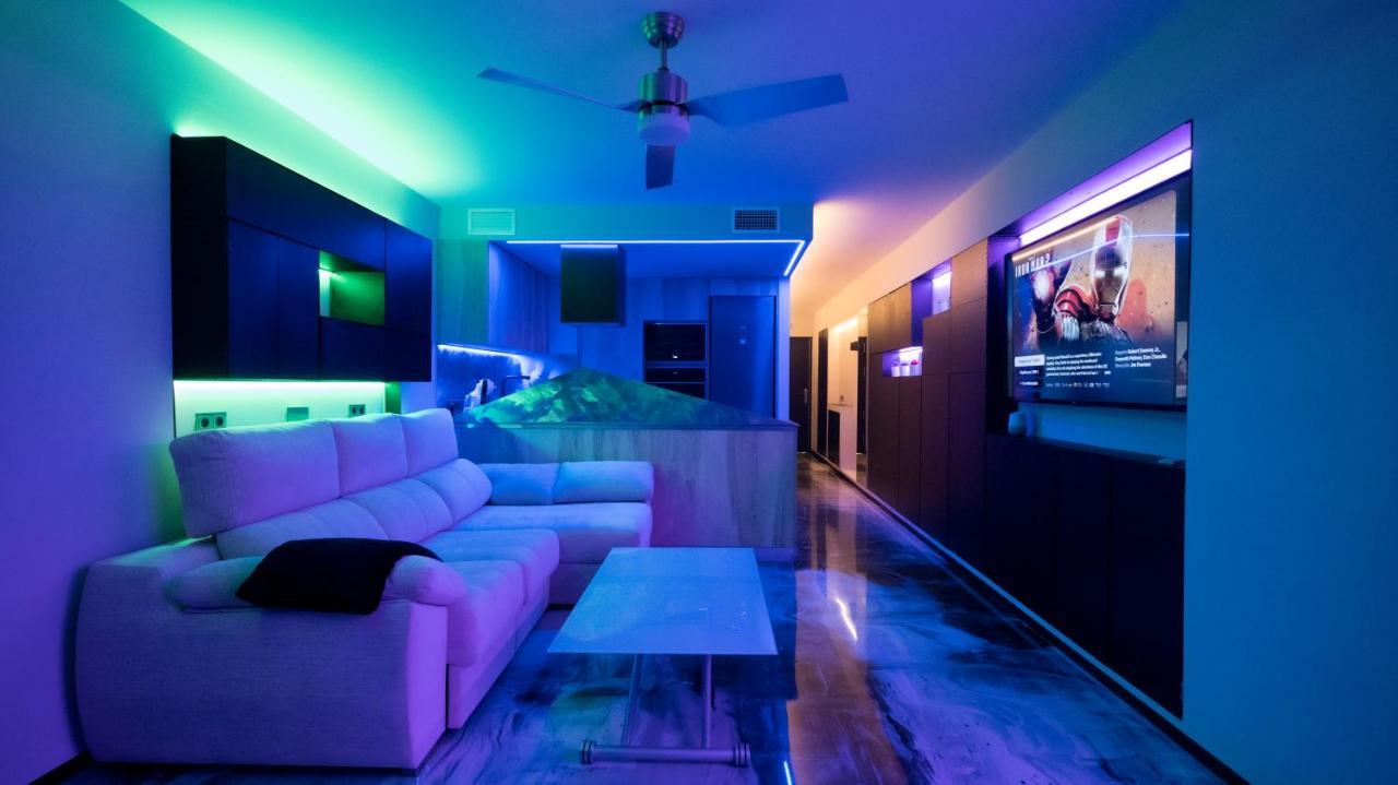 マルベーリャLa Farola - Luxury Domotic Flat In Puerto Deportivoアパートメント エクステリア 写真