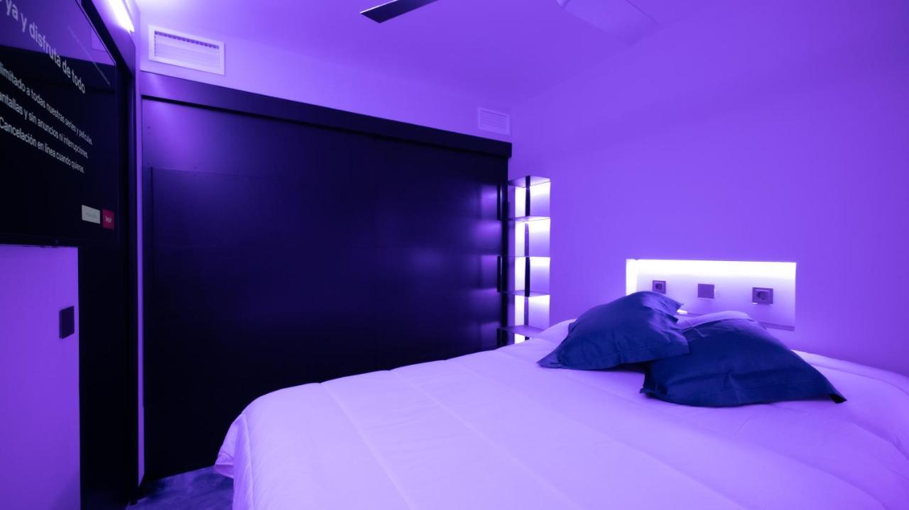 マルベーリャLa Farola - Luxury Domotic Flat In Puerto Deportivoアパートメント エクステリア 写真