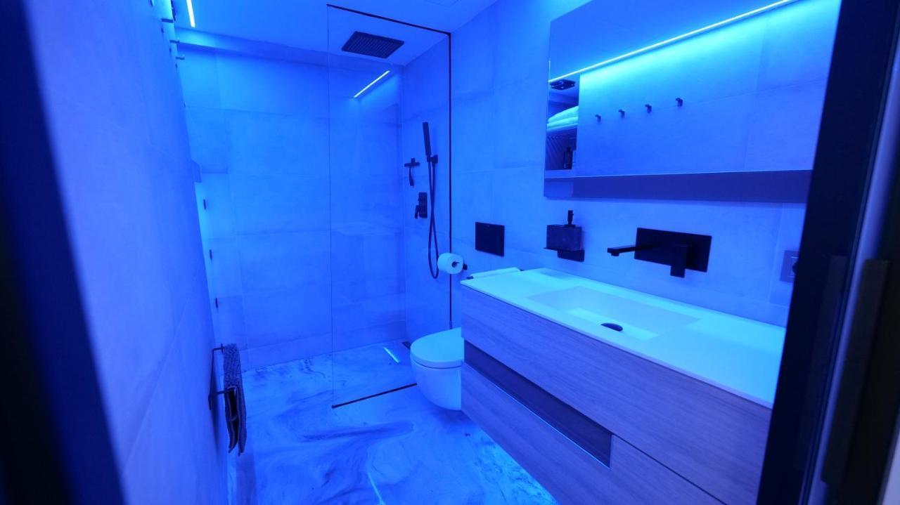 マルベーリャLa Farola - Luxury Domotic Flat In Puerto Deportivoアパートメント エクステリア 写真