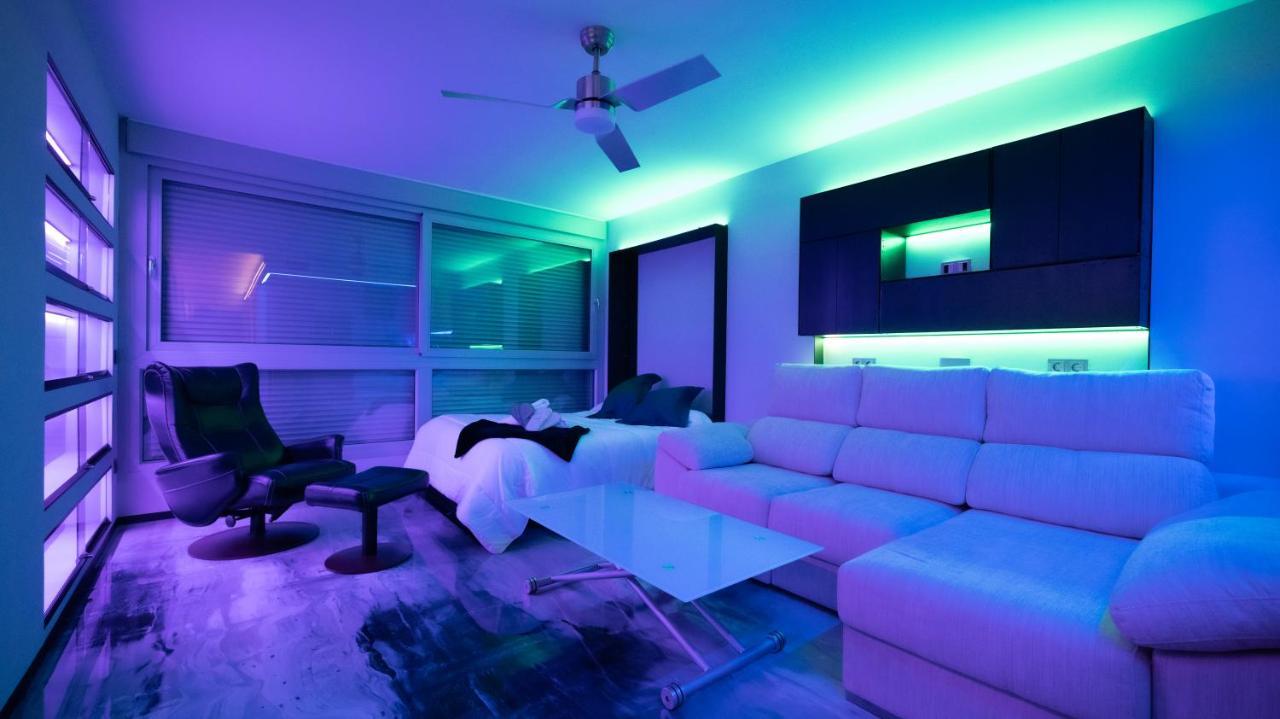 マルベーリャLa Farola - Luxury Domotic Flat In Puerto Deportivoアパートメント エクステリア 写真