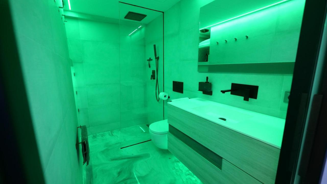 マルベーリャLa Farola - Luxury Domotic Flat In Puerto Deportivoアパートメント エクステリア 写真