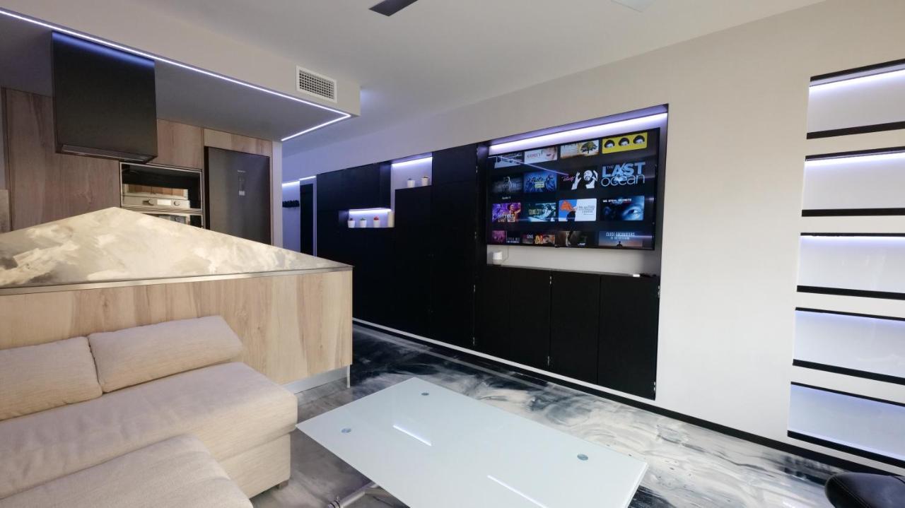 マルベーリャLa Farola - Luxury Domotic Flat In Puerto Deportivoアパートメント エクステリア 写真