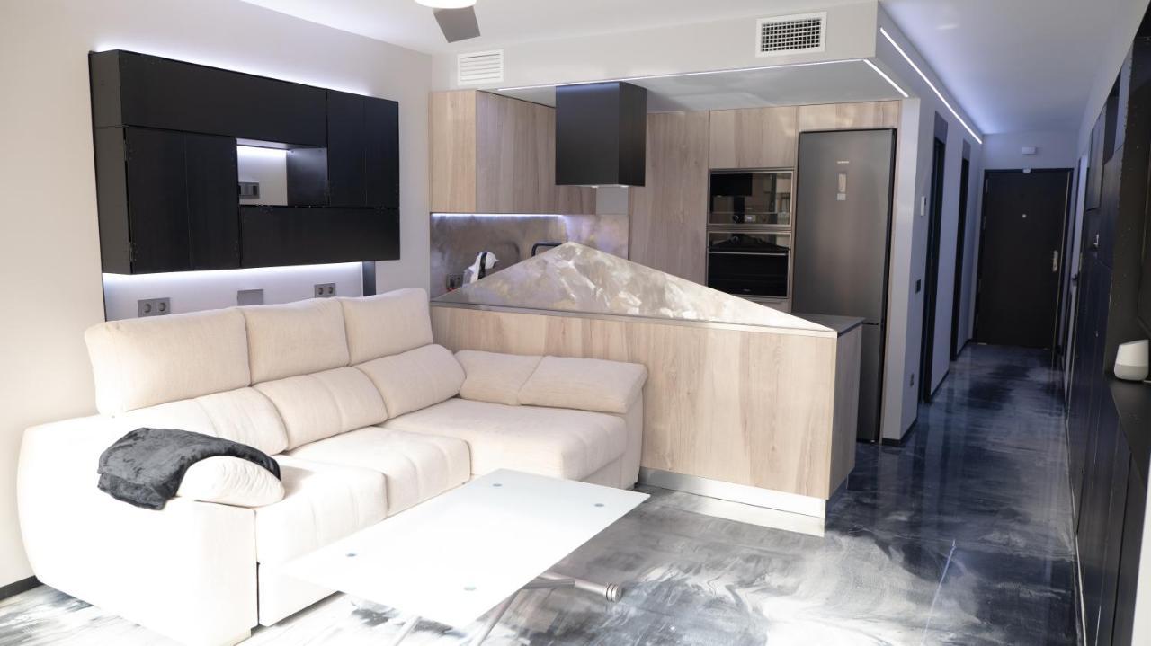 マルベーリャLa Farola - Luxury Domotic Flat In Puerto Deportivoアパートメント エクステリア 写真
